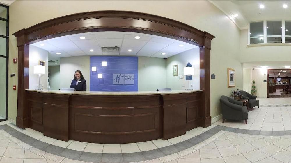 Holiday Inn Express & Suites Wadsworth By Ihg מראה חיצוני תמונה