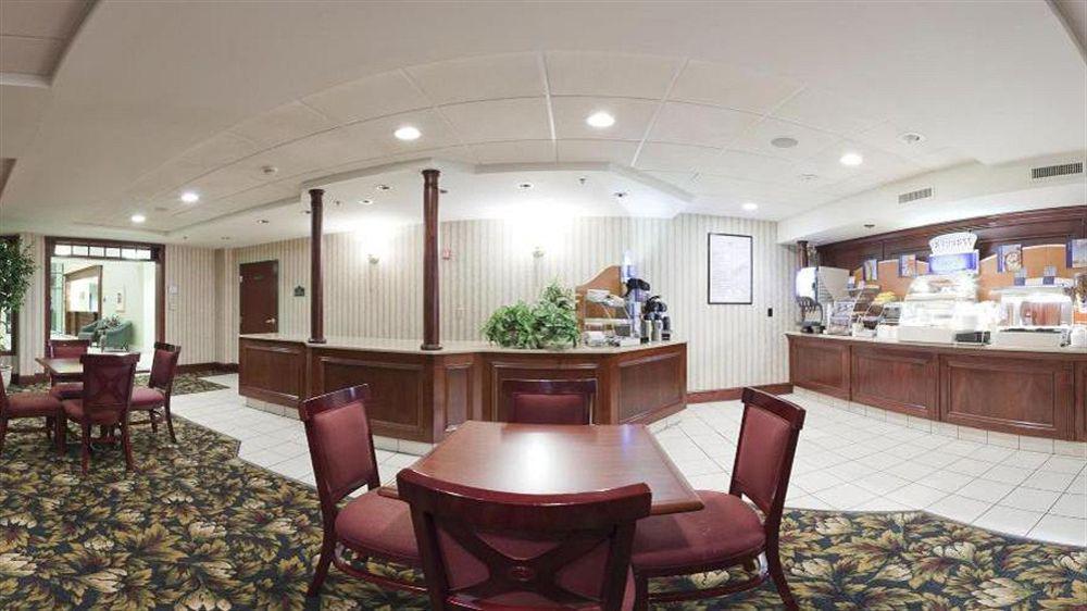 Holiday Inn Express & Suites Wadsworth By Ihg מראה חיצוני תמונה