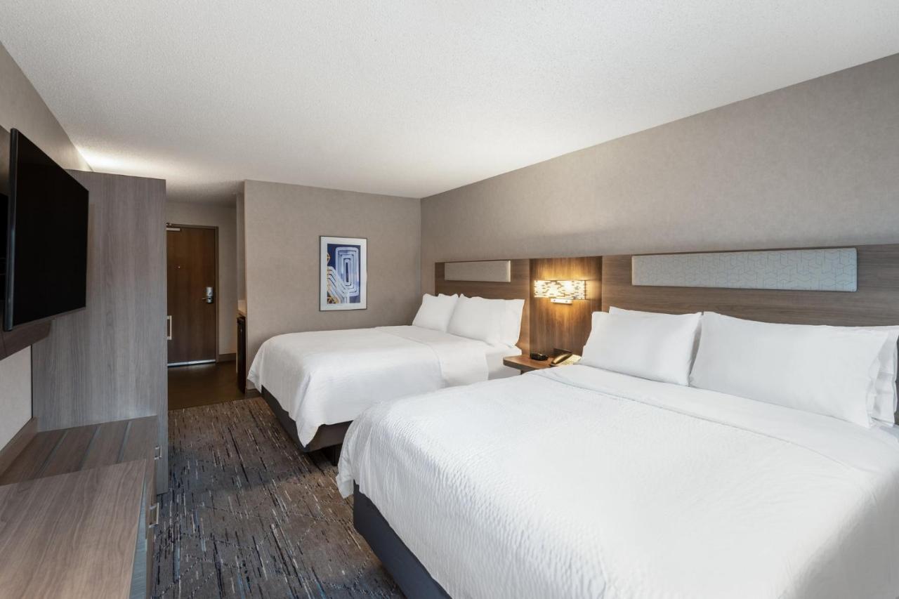 Holiday Inn Express & Suites Wadsworth By Ihg מראה חיצוני תמונה