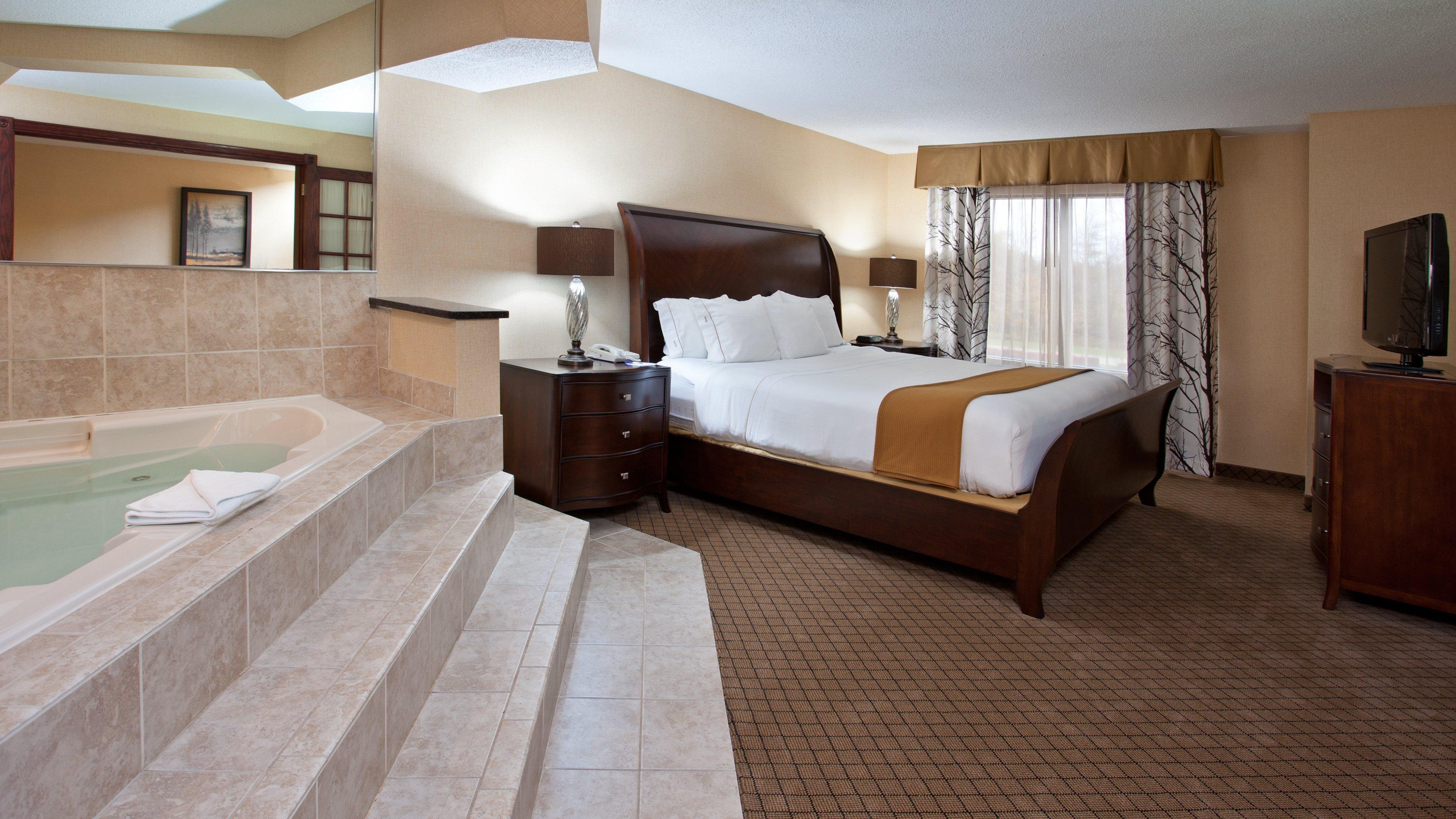 Holiday Inn Express & Suites Wadsworth By Ihg מראה חיצוני תמונה