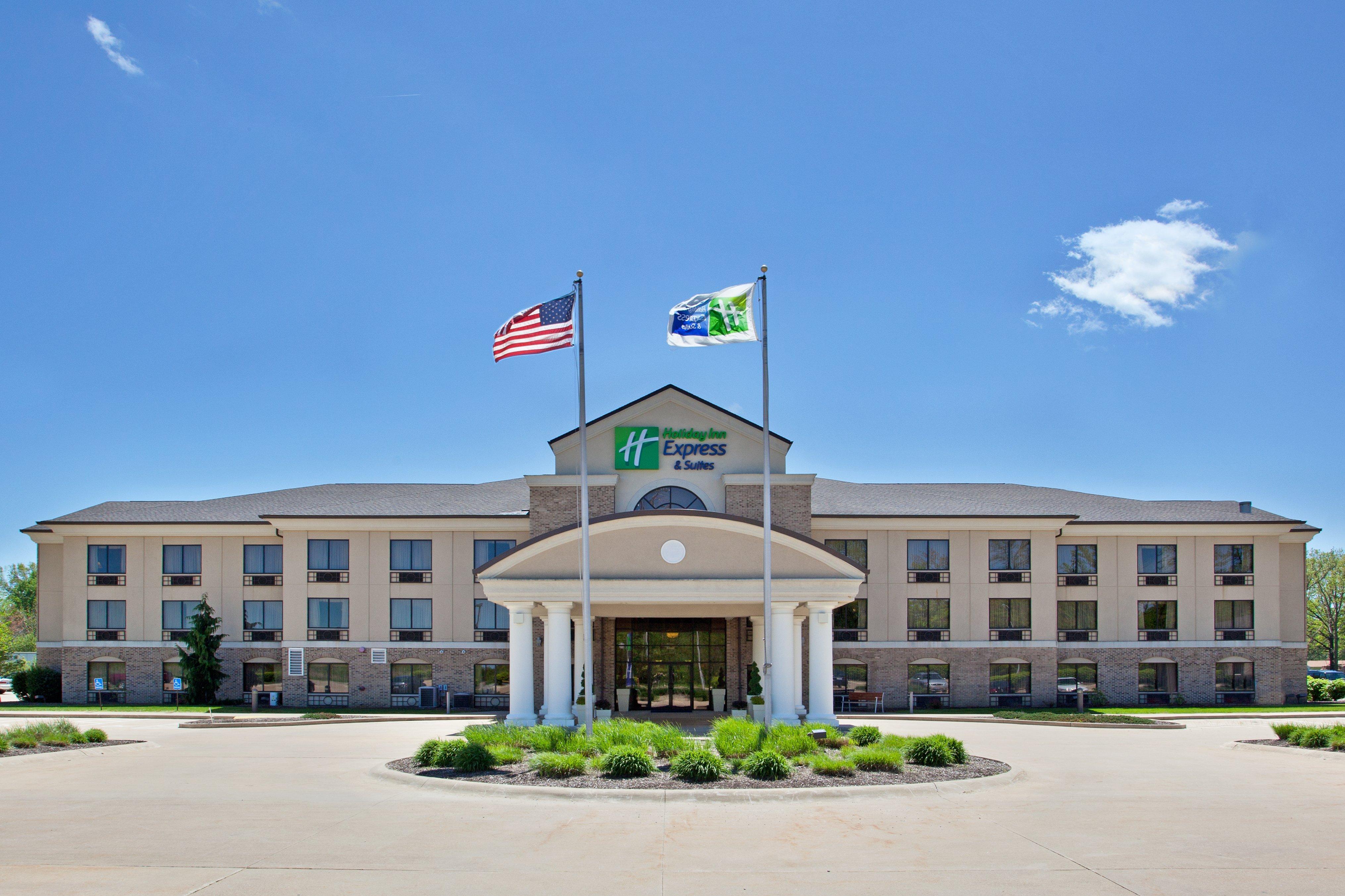 Holiday Inn Express & Suites Wadsworth By Ihg מראה חיצוני תמונה
