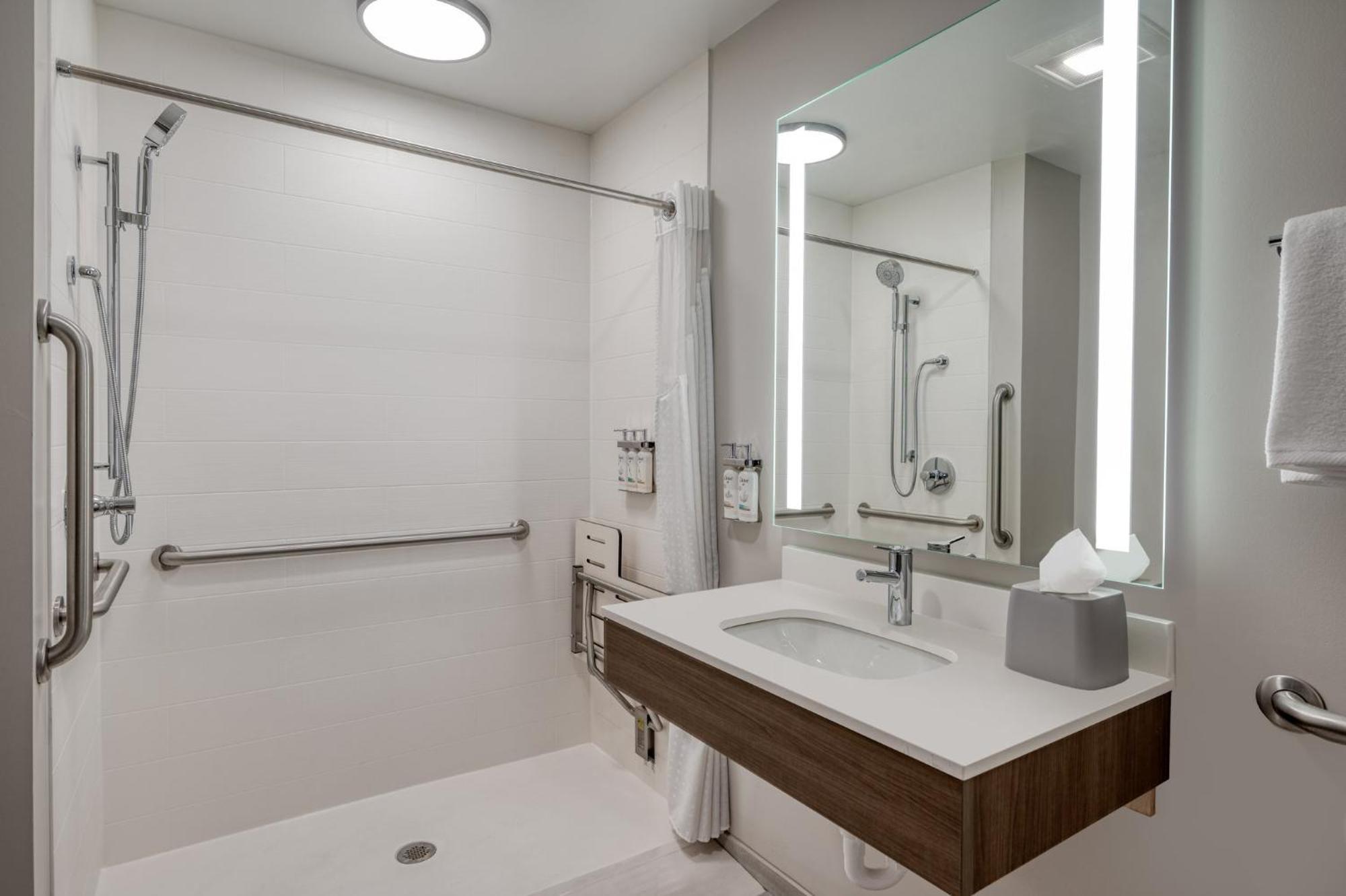 Holiday Inn Express & Suites Wadsworth By Ihg מראה חיצוני תמונה