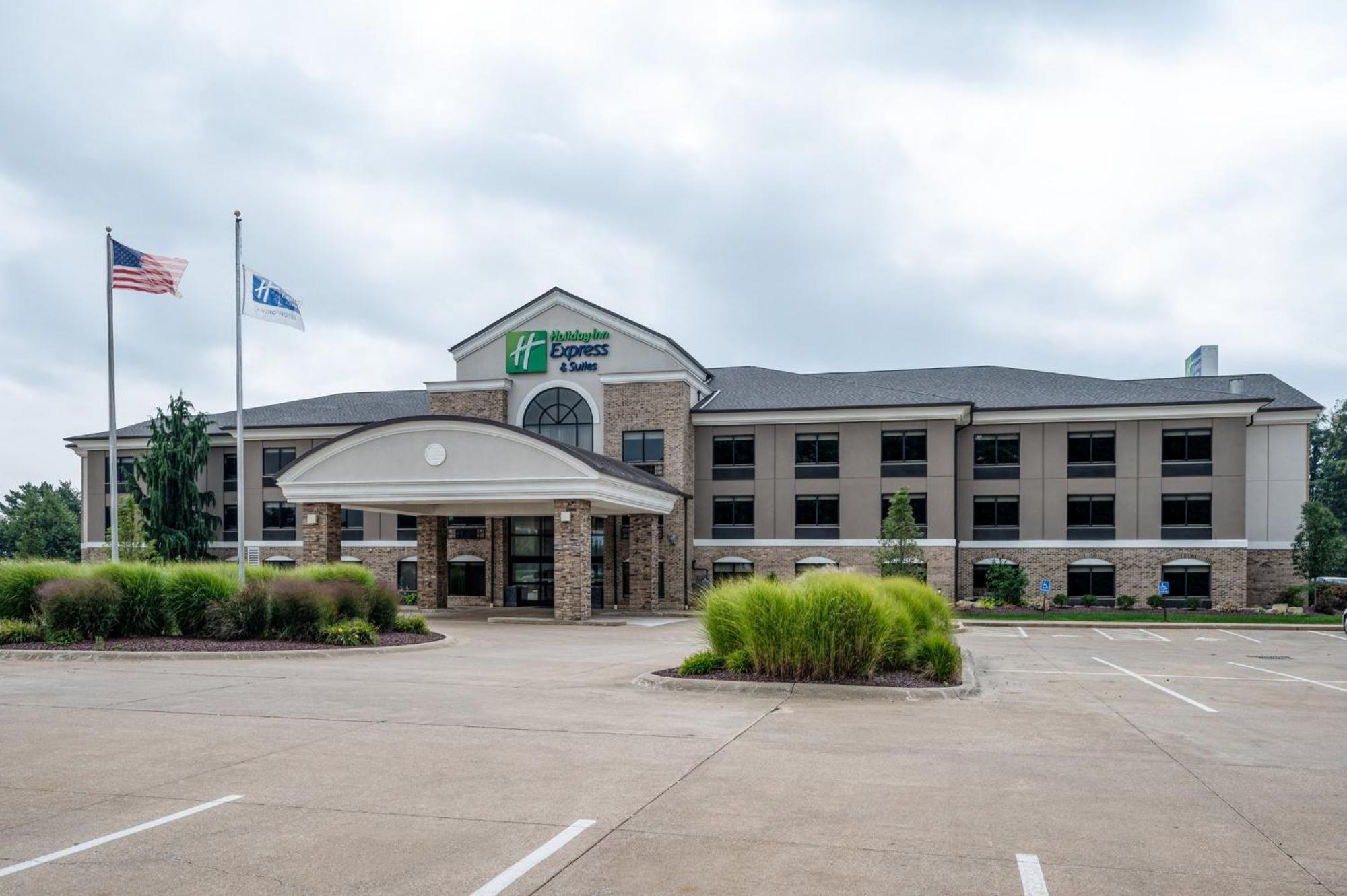 Holiday Inn Express & Suites Wadsworth By Ihg מראה חיצוני תמונה