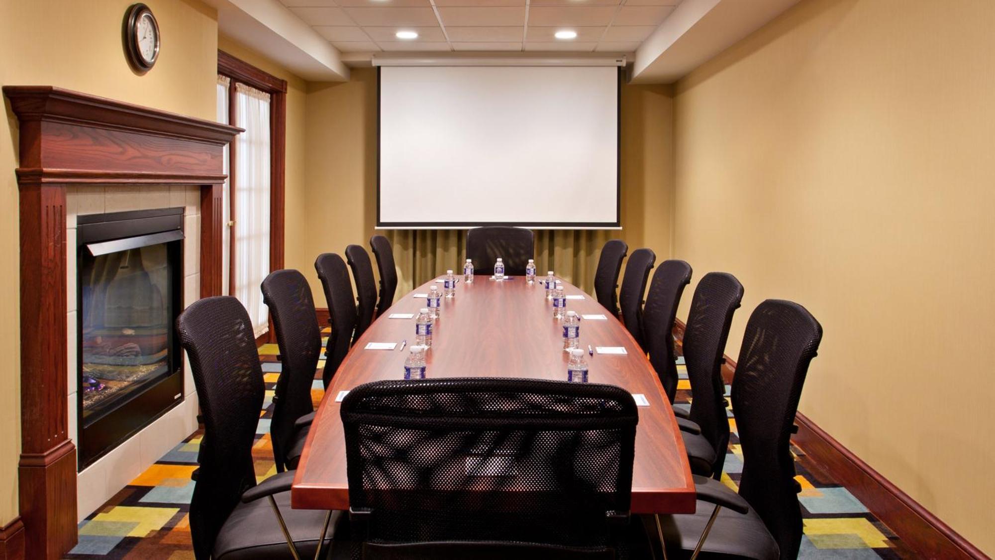 Holiday Inn Express & Suites Wadsworth By Ihg מראה חיצוני תמונה